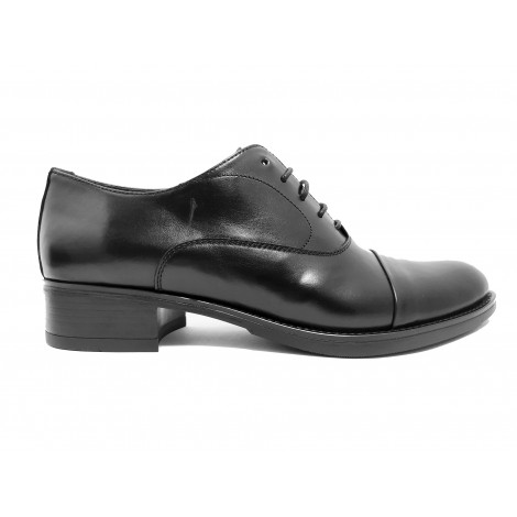 Classic Oxford in black leather