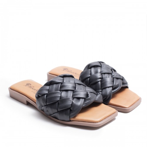 Shovel Black Sandal