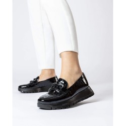 Mocasín adorno pala, plantilla extraíble en barbún negro. Piso betfly