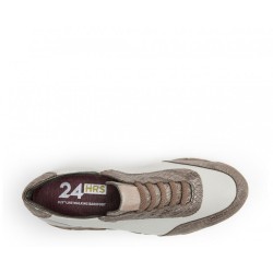 24 Horas ´s Sneakers