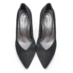 Kitten heel Shoe