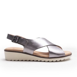 Crossed Band Sandals