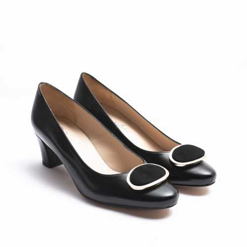 Black Leather Ornament Heel Shoes