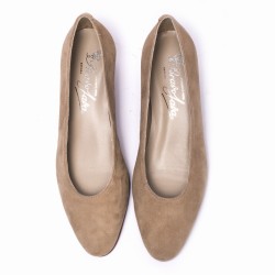 
Salón Ante Marrón - vista1Salón Ante Marrón - vista2
Brown Suede Heel Shoes
Sal